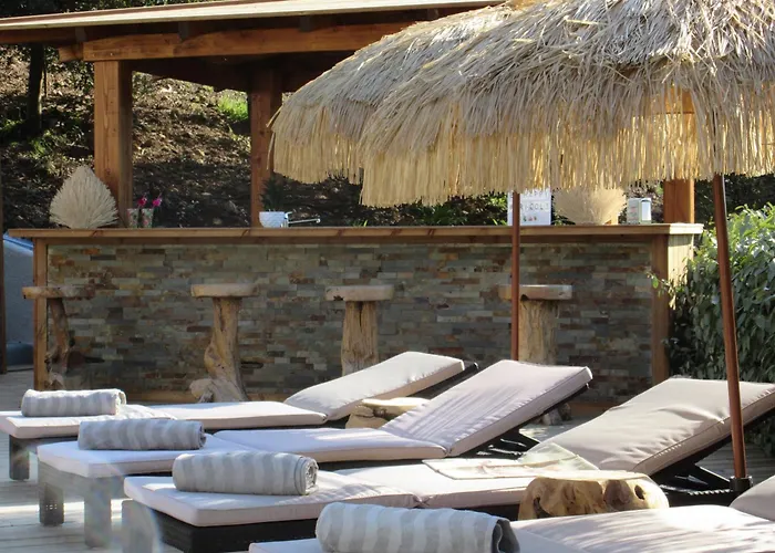 Villa Tricoli B&B avec Piscine